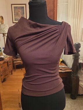 Elegant Brown Short-Sleeve Draped Neck Tee
